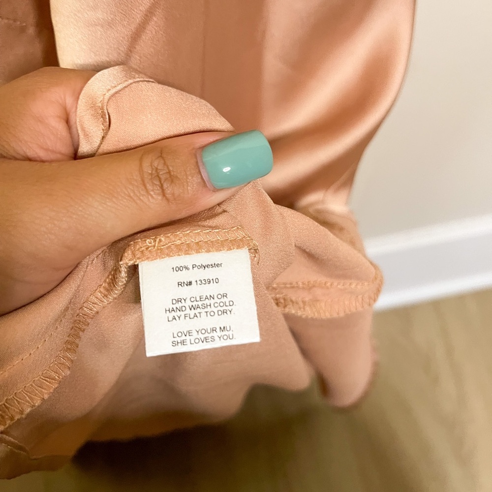 Show Me Your Mumu | NWOT! Jasmine Halter Maxi Dress In Rose Gold Size: Small - Picture 6 of 6